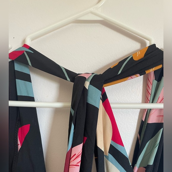 Floral Deep Plunge Swimsuit - Picture 3 of 5